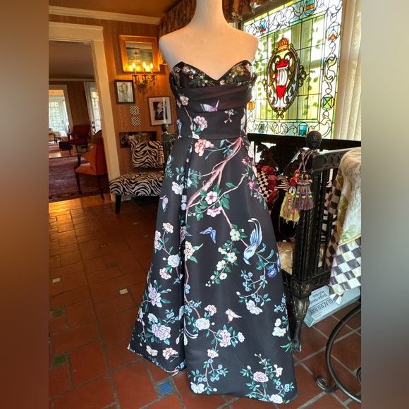 Marchesa Strapless Floral Gown - Picture 2 of 12